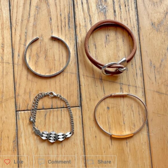 Jewelry Box Bundle 4 Necklaces 5 Bracelets + Earrings - Picture 4 of 5